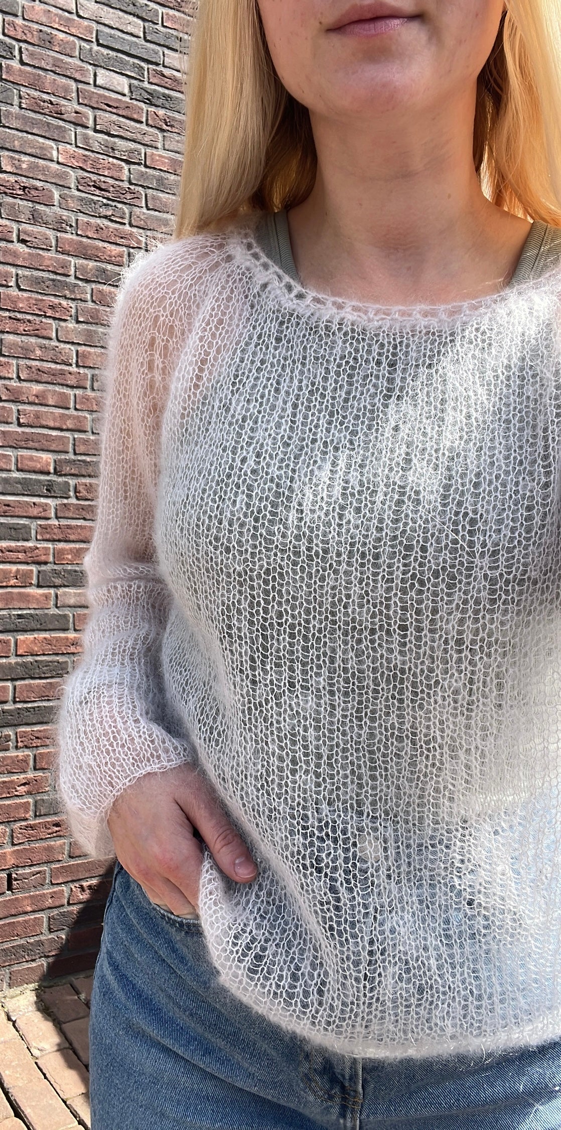 Džemperis "Gaisīgums" Latviešu valodā