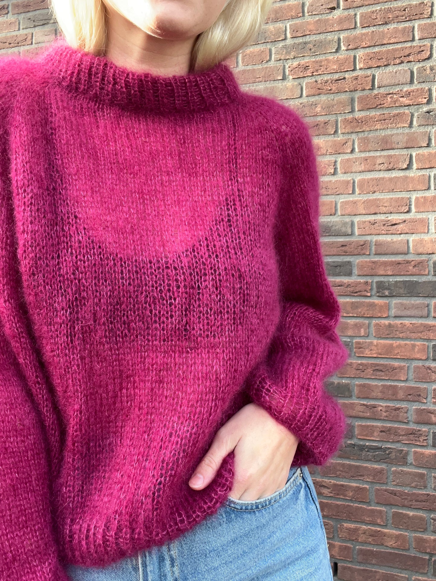 Džemperis "Romantika" Latviešu valodā