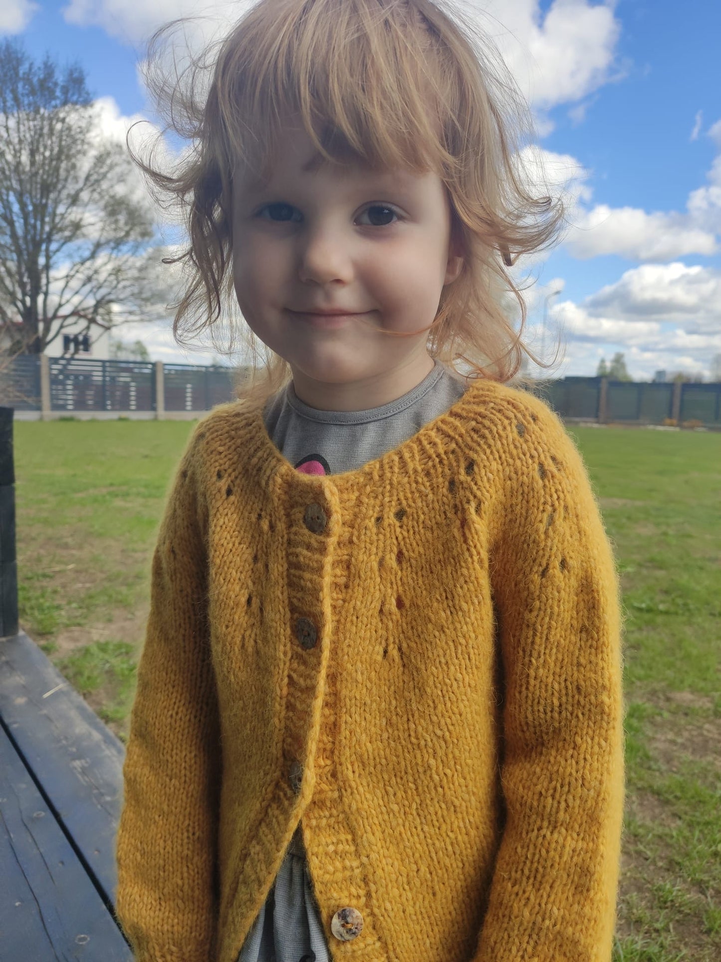 Bērnu jaka "Mini Vārpa" Latviešu valodā