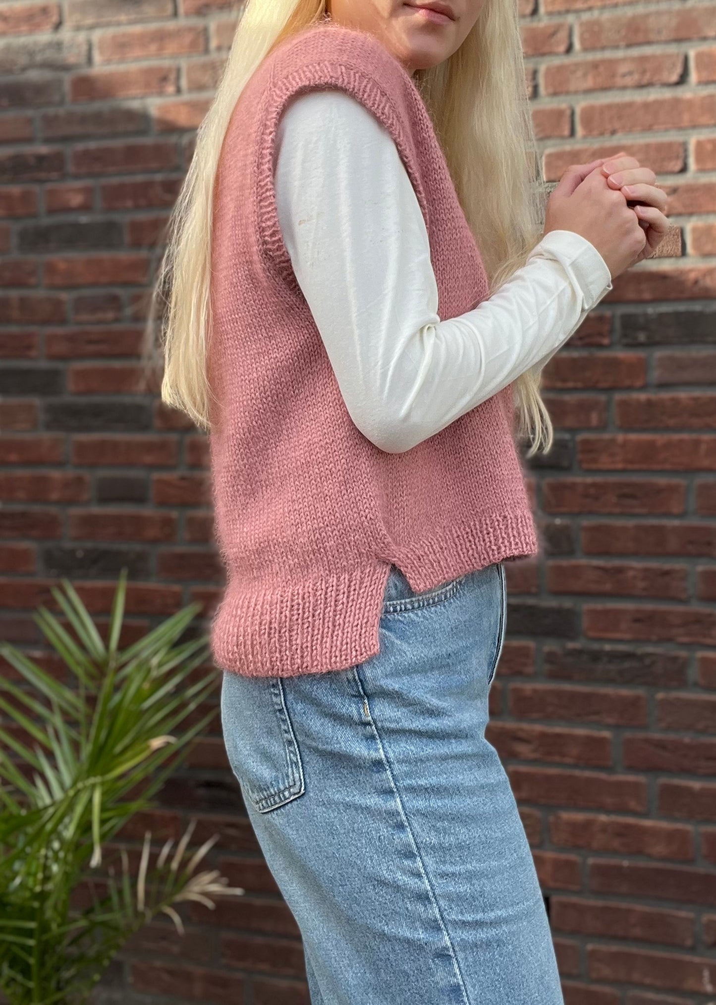 Vest “Marzia” (digital product) English