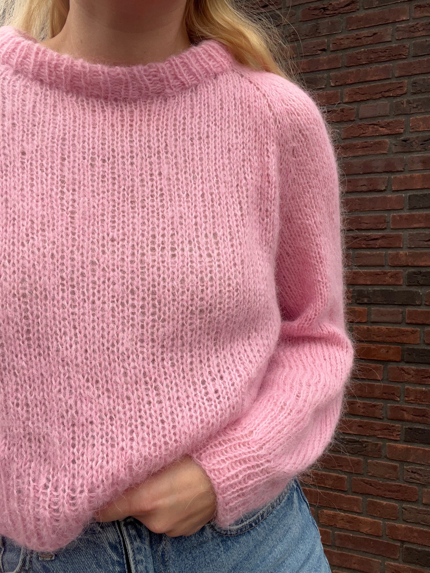 Džemperis "Romantika" Latviešu valodā