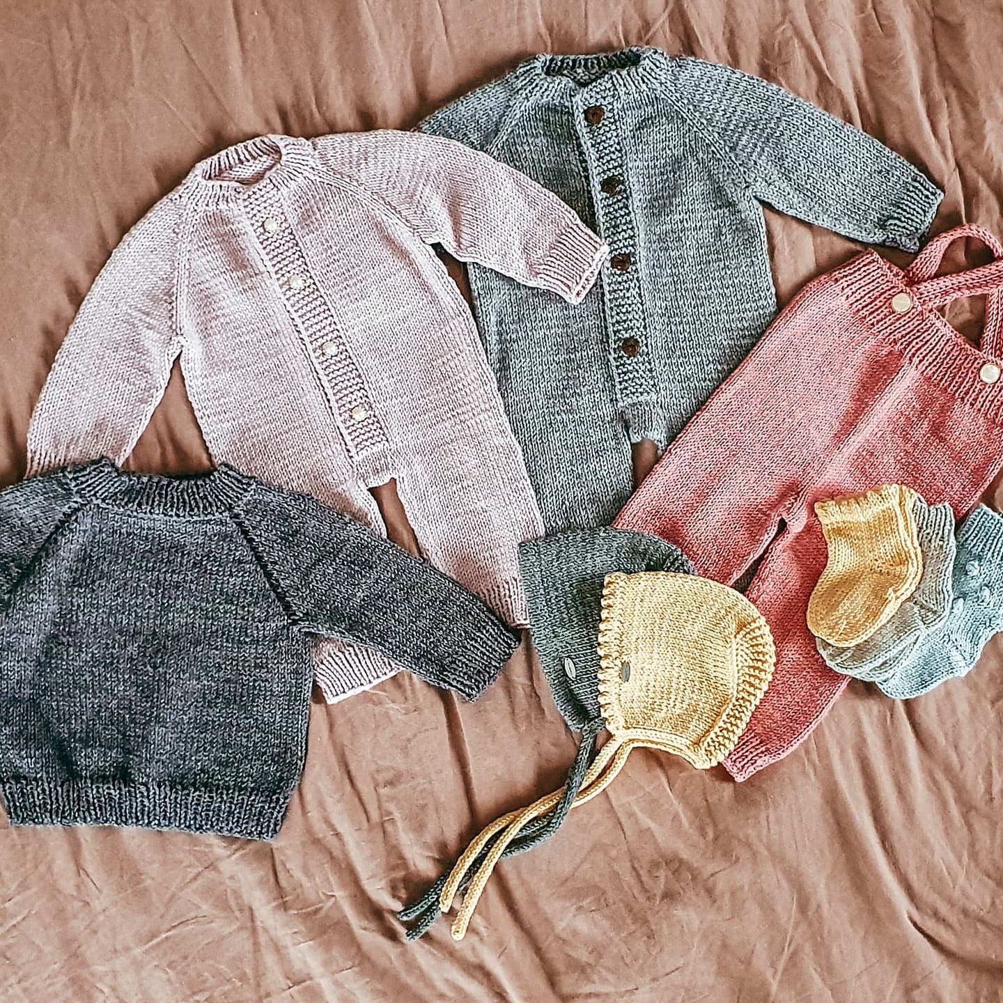 Zīdaiņu "Pūriņu kombo" Latviešu valodā