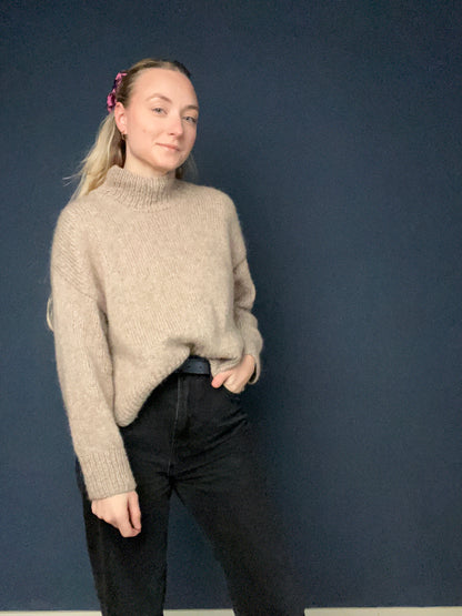 Džemperis "JAP" Latviešu valodā