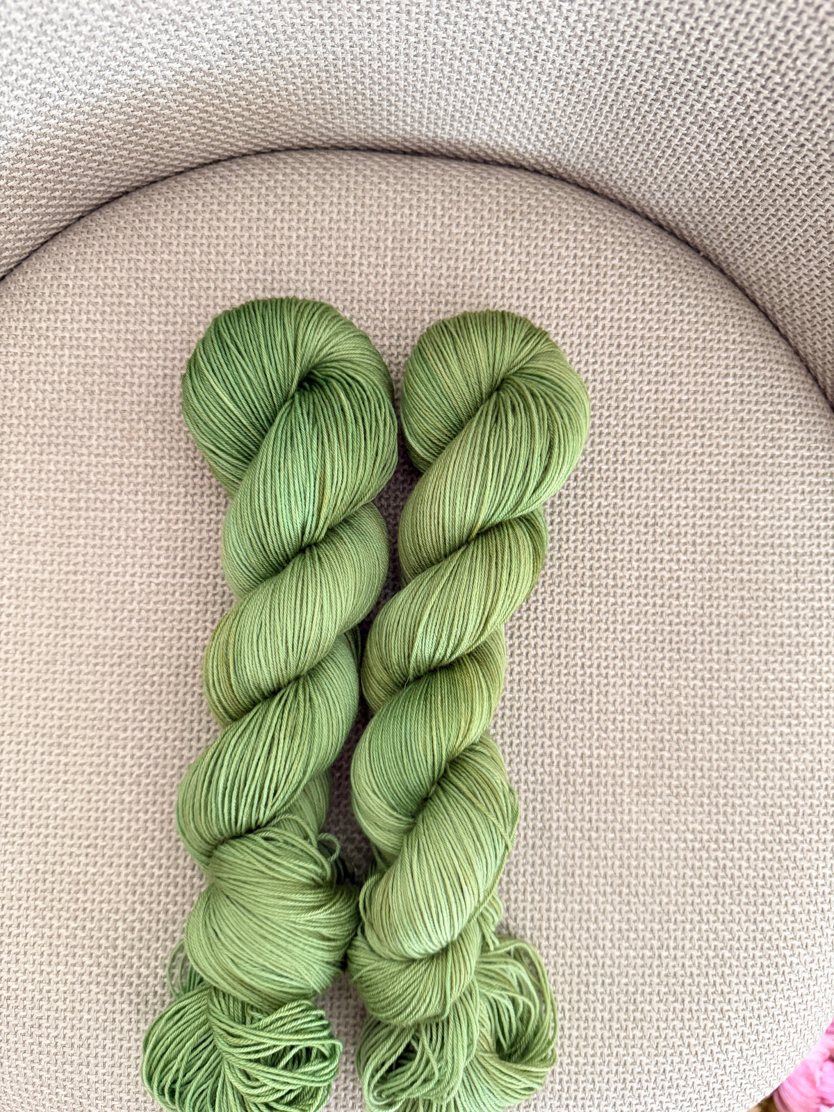 NEW!Hand dyed yarn by Stoncusknit colour 56